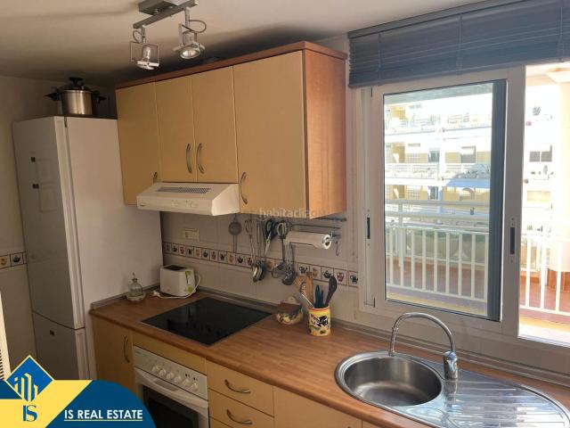 Piso en venta en Orihuela, Aguamarina. Apartamento con piscina comunitaria, en la provincia de Alicante, en la ciudad de Orihuela Costa. 3 habitaciones 100 m² A 50 m. Pisos.