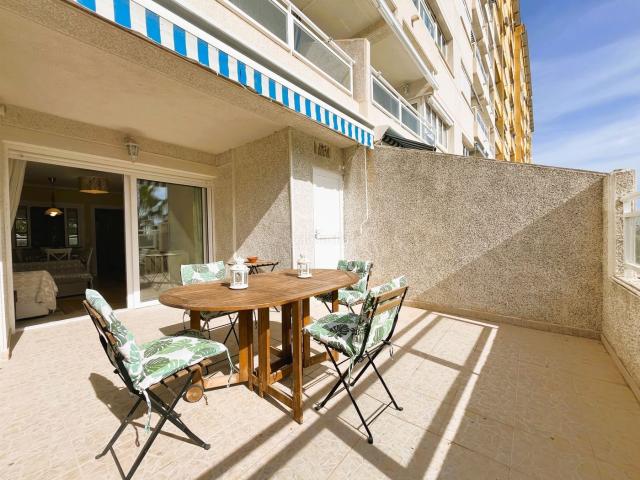 Piso en venta en Orihuela, Campoamor. 866. Pisos.