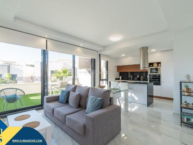 Piso en venta en Orihuela, Los Almendros. Apartamento con piscina comunitaria, en la provincia de Alicante, en Orihuela Costa. 2 habitaciones 76 m² A 3 km del mar. Pisos.