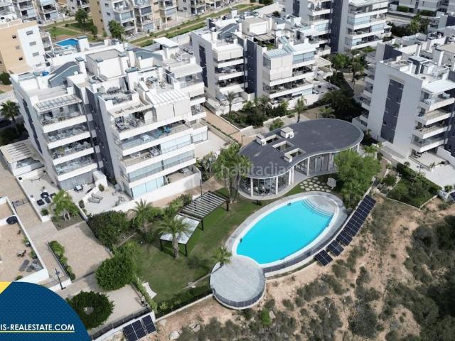 Piso en venta en Orihuela, Villamartín Las Filipinas. Apartamento con piscina comunitaria, en la provincia de Alicante, en Orihuela Costa. 3 habitaciones 82 m² A 2,8 kilómetros del. Pisos.