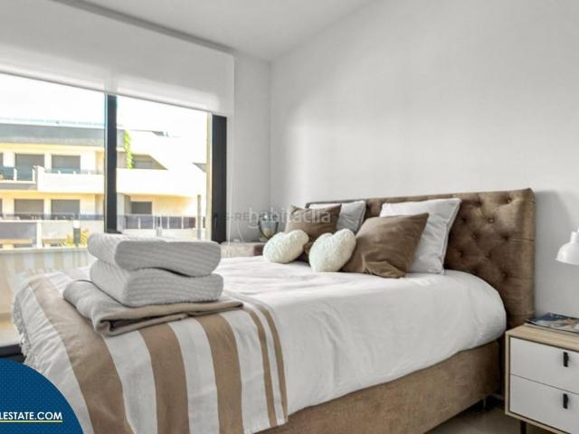 Piso en venta en Orihuela, Zeniamar Horizonte La Campana. Apartamento con piscina comunitaria, en la provincia de Alicante, en Orihuela Costa. 3 habitaciones 109 m² A 600 metros del ma. Pisos.
