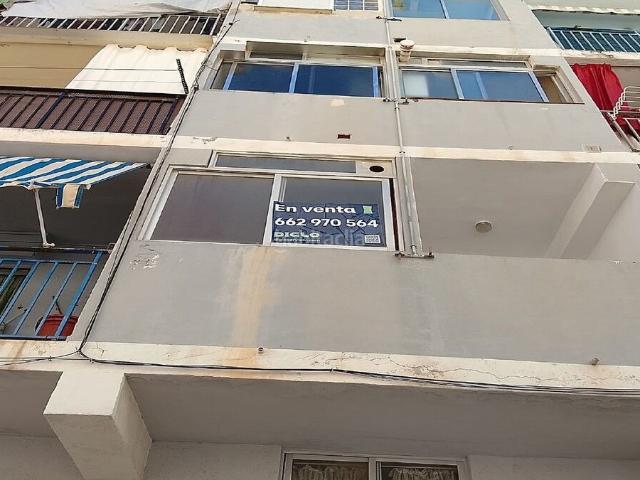 Piso en venta en Oropesa del Mar, Centro. Gran oportunidad de comprar un piso en la calle Nuestra Señora Virgen De La Paciencia, nº 107, Oropesa Del MarOrpesa Castellón. N. Pisos Oropesa del.