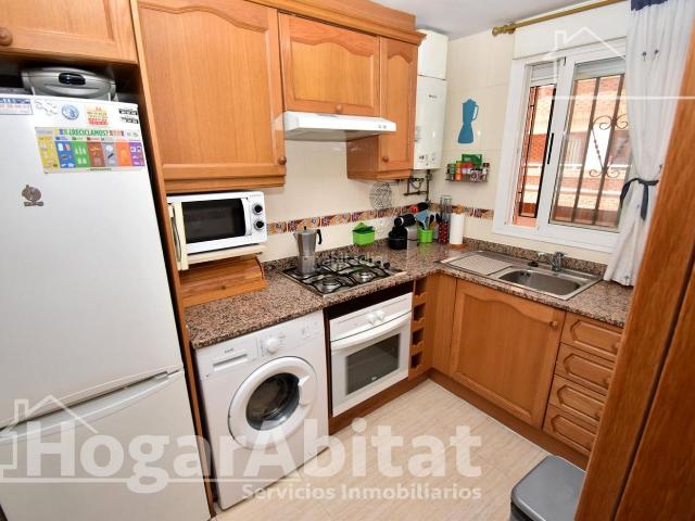 Piso en venta en Oropesa del Mar, Playa Coral Torremar. !OPORTUNIDAD! EXTERIOR Y AMPLIO CON GARAJE MUY CERCA A LA PLAYA. Pisos Oropesa del.