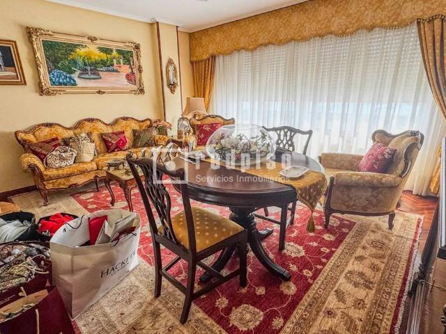 Piso en Venta en Os Mallos
