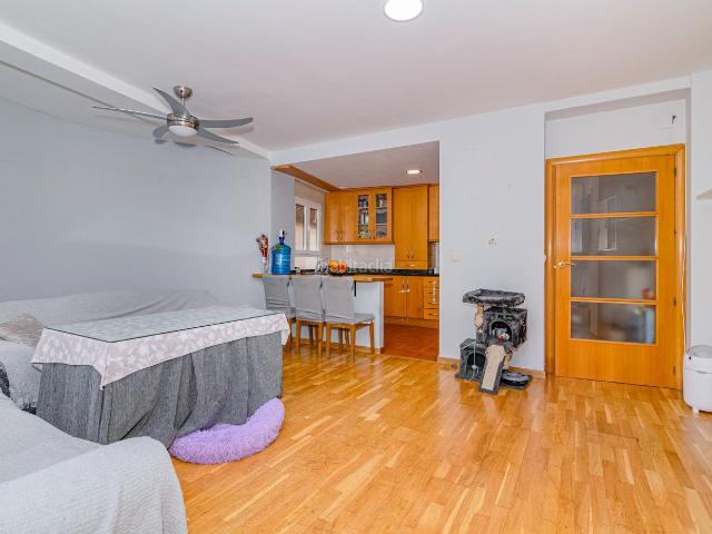 Piso en venta en Atarfe. PISAZO POR 145.000 EN URBANIZACION PRECIOSA, A 20 M DE LA CAPITAL. CAPARCENA. Pisos.