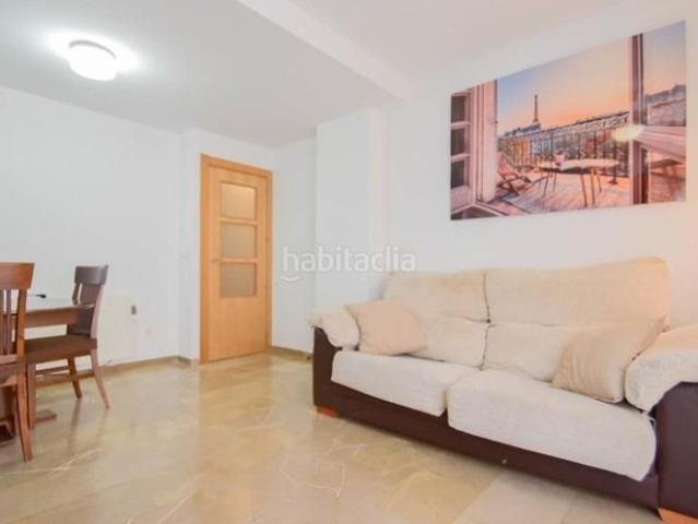 Piso en venta en Atarfe. Piso con garaje y trastero en el centro de Atarfe, Granada. Pisos.