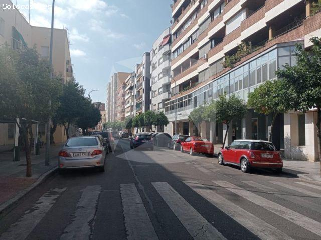 PISO EN VENTA EN AVDA. SANTA MARINA