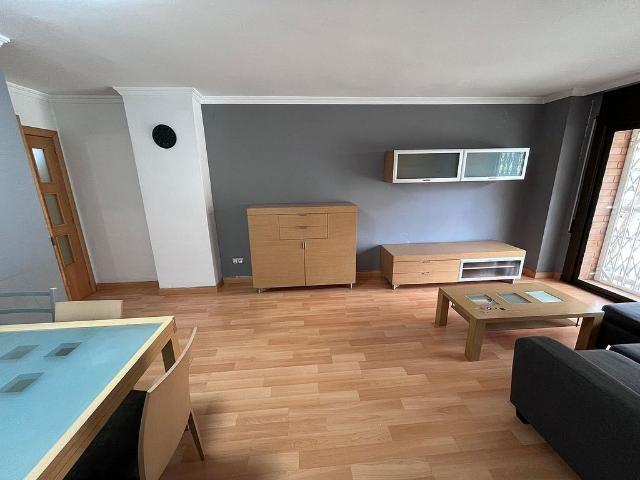 Piso en venta en avenida Catalunya, Badalona, de 67 m² 3 habitaciones por 250.000