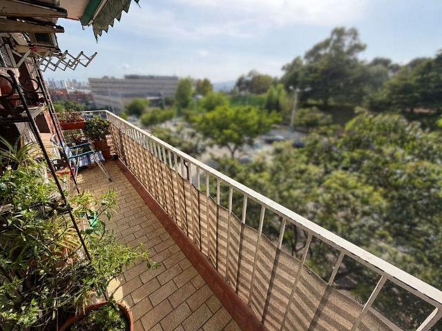 Piso en venta en avenida Cardenal Vidal i Barraquer, Badalona, de 90 m² 3 habitaciones por 282.900