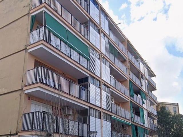 Piso en venta en avenida Doctor Francesc Massana, Martorell, de 80 m² por 110.000