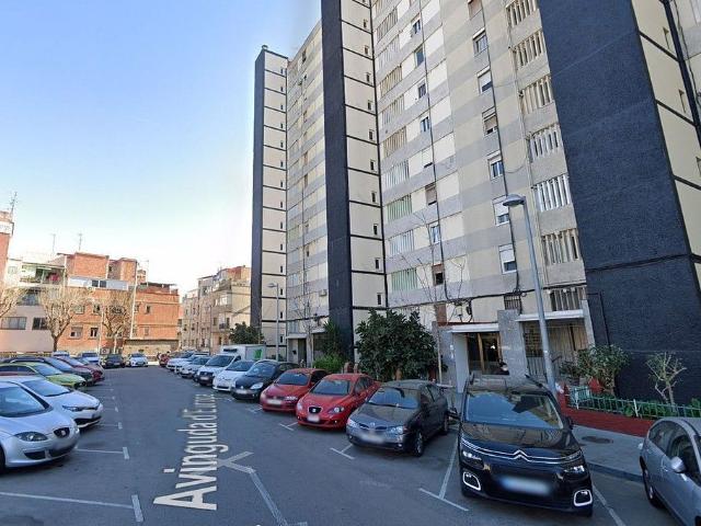 Piso en venta en avenida D'europa, Hospitalet de Llobregat, L´, de 69 m² 2 habitaciones por 220.000