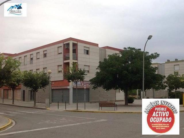 Piso en venta en avenida De Catalunya, Granada, La, de 81 m² 2 habitaciones por 99.000