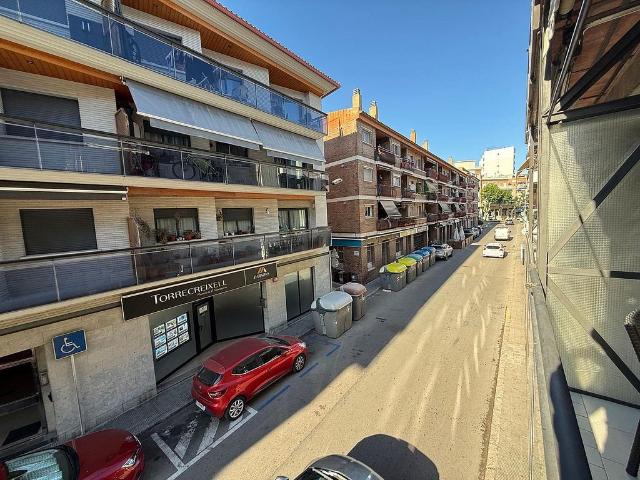 Piso en venta en avenida De Catalunya, Torredembarra, de 55 m² 2 habitaciones por 150.000