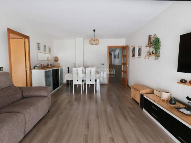 Piso en Venta en Avenida de Abril 9 de Octubre