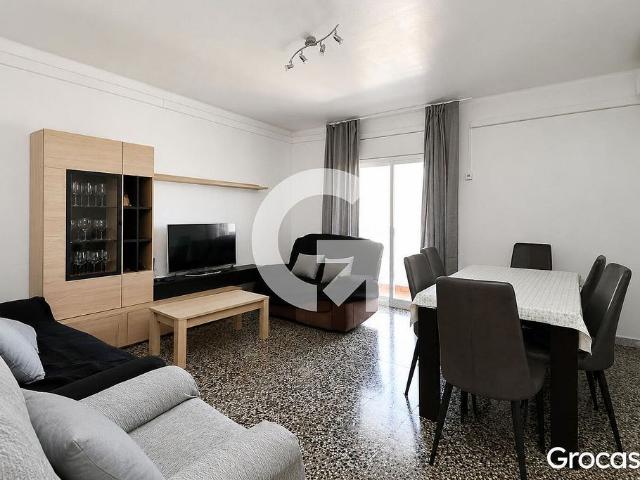 Piso en venta en avenida De Barcelona, Terrassa, de 126 m² 4 habitaciones por 179.900