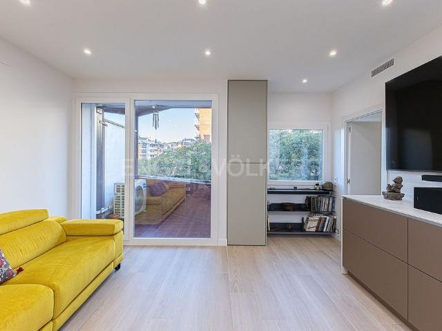 Piso en venta en avenida De Josep Tarradellas, Barcelona, de 99 m² 3 habitaciones por 690.000