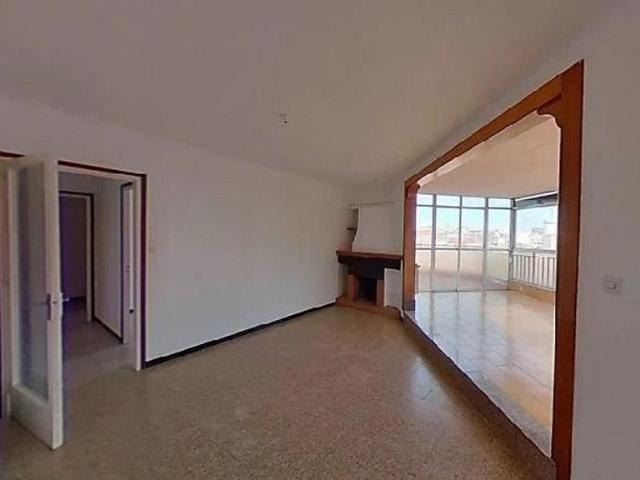 Piso en venta en avenida De la Ciutat de L'hospitalet, Esplugues de Llobregat, de 91 m² 4 habitaciones por 283.000