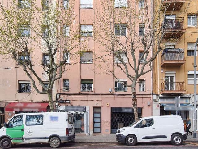 Piso en venta en avenida De la Gatassa, Mataró, de 67 m² 3 habitaciones por 119.000