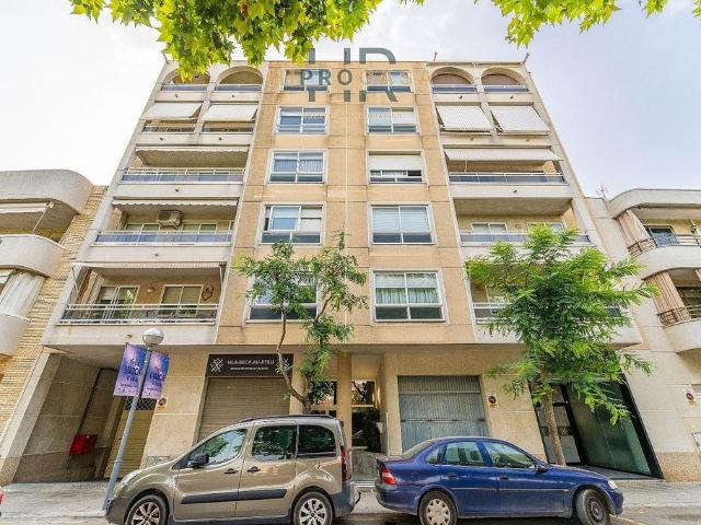 Piso en venta en avenida De la Generalitat, Vila Seca, de 100 m² 4 habitaciones por 210.000