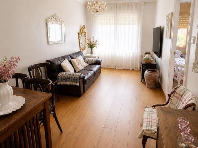 Piso en venta en avenida De la Granvia de L'hospitalet, Hospitalet de Llobregat, L´, de 55 m² 2 habitaciones por 299.890
