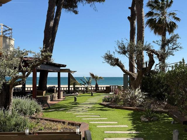 Piso en venta en avenida De la Diputació, Cambrils, de 39 m² 2 habitaciones por 186.000