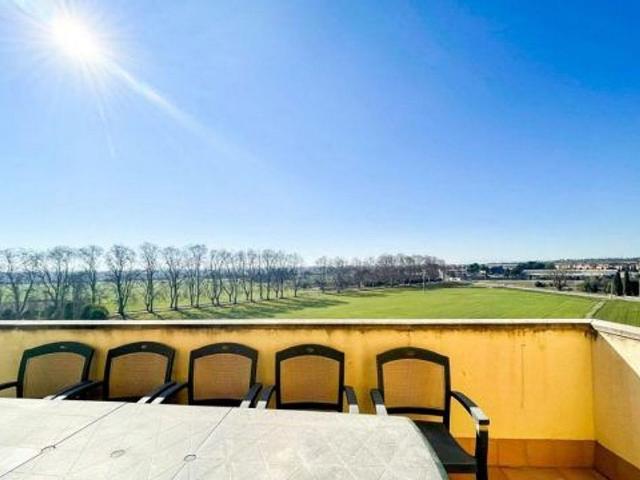 Piso en venta en avenida De Salvador Dalí i Domènech, Figueres, de 122 m² 3 habitaciones por 256.000