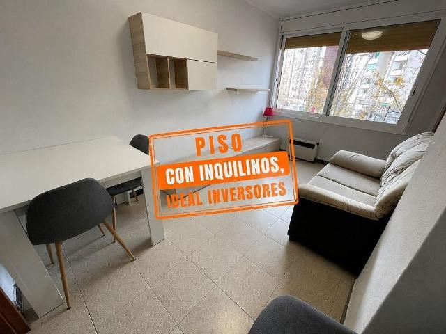 Piso en venta en avenida De Sant Ildefons, Cornellà de Llobregat, de 40 m² 2 habitaciones por 160.000