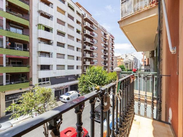 Piso en venta en avenida De Prat de la Riba, Tarragona, de 95 m² 4 habitaciones por 190.000