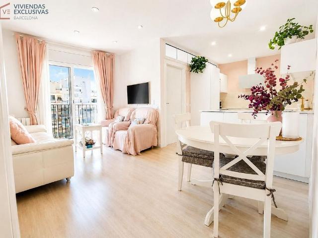 Piso en venta en avenida De Roma, Barcelona, de 62 m² 3 habitaciones por 535.000
