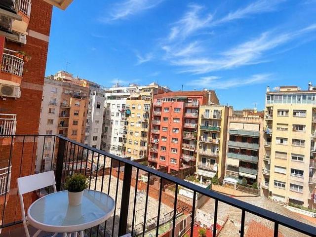 Piso en venta en avenida De Roma, Barcelona, de 72 m² 3 habitaciones por 535.000