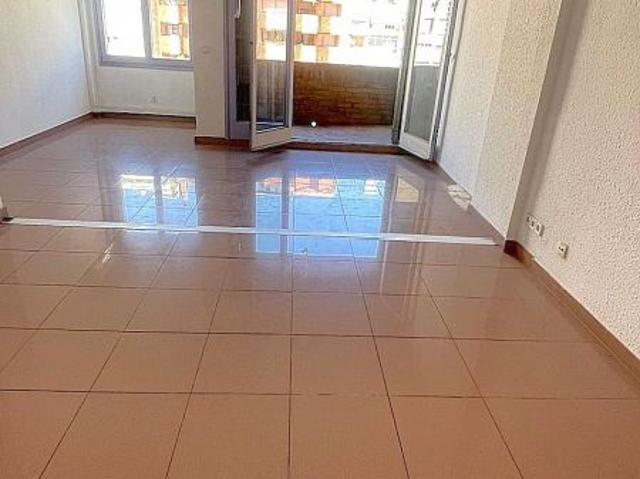 Piso en venta en avenida De Ramón y Cajal, Tarragona, de 88 m² 3 habitaciones por 221.000