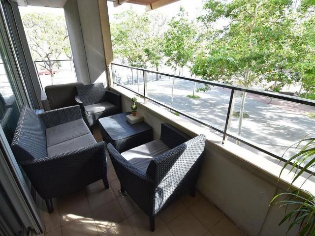 Piso en venta en avenida D'eduard Maristany, Sant Adrià de Besos, de 63 m² 2 habitaciones por 410.000