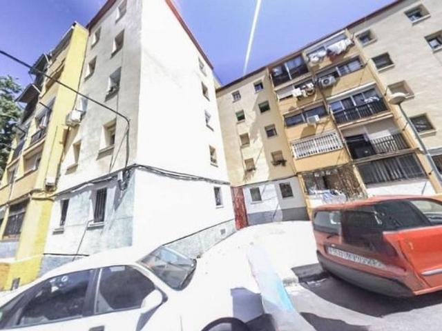 Piso en venta en avenida Del Maresme, Badalona, de 62 m² 3 habitaciones por 64.500