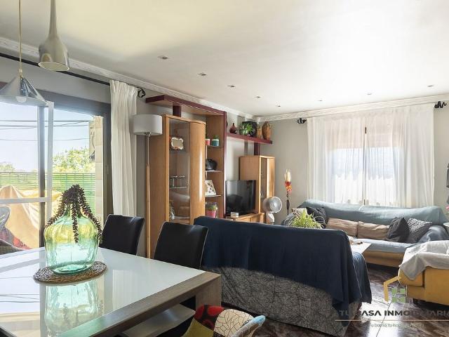 Piso en venta en avenida Del Marquès de Montroig, Badalona, de 60 m² 3 habitaciones por 199.000