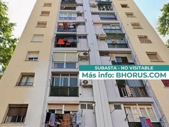 Piso en venta en avenida Del Marquès de Montroig, Badalona, de 73 m² 3 habitaciones por 131.100