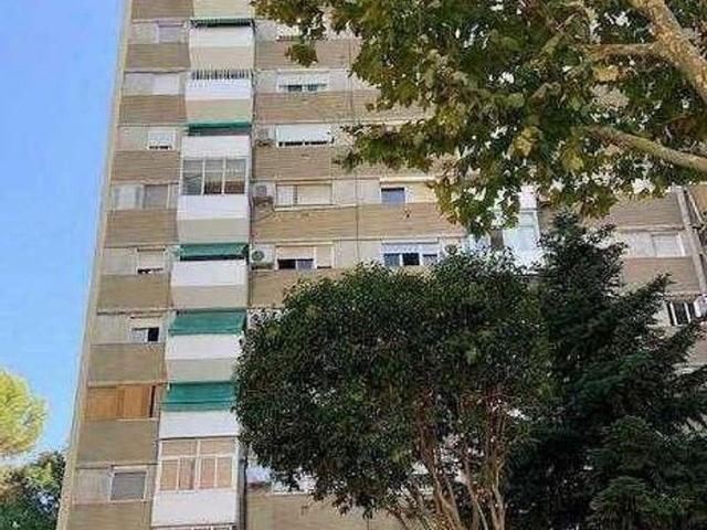 Piso en venta en avenida Del Mediterrani, Badia del Vallès, de 85 m² 3 habitaciones por 117.900