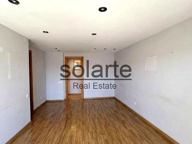 Piso en venta en avenida Del Carrilet, Hospitalet de Llobregat, L´, de 55 m² 3 habitaciones por 285.000