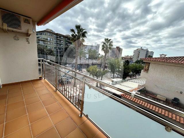 Piso en venta en avenida Del Cavall Bernat, Castell Platja d´Aro, de 54 m² 2 habitaciones por 230.000