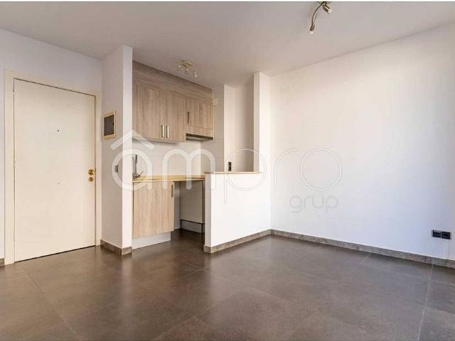 Piso en venta en avenida Del Doctor Pujol, Creixell, de 31 m² 1 habitación por 110.000