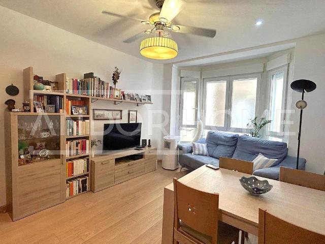 Piso en venta en avenida Del Paral·Lel, Barcelona, de 100 m² 3 habitaciones por 520.000
