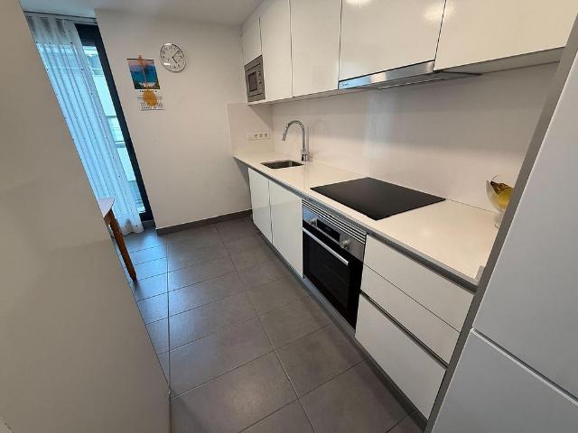 Piso en venta en avenida Del Parc, Cornellà de Llobregat, de 80 m² 3 habitaciones por 410.000