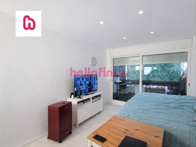 Piso en venta en avenida Del Pinar, Castelldefels, de 78 m² 2 habitaciones por 300.000