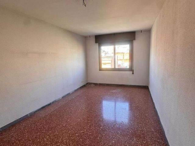 Piso en venta en avenida Del Torrent Gornal, Hospitalet de Llobregat, L´, de 73 m² 3 habitaciones por 198.000