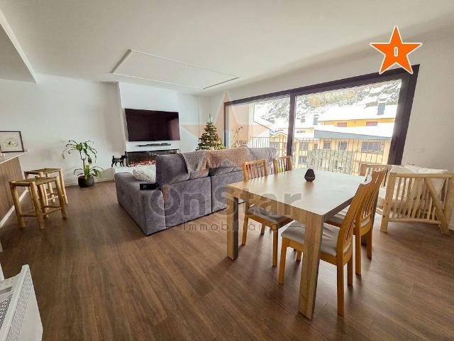Piso en venta en avenida D'encamp, El Pas de la Casa, de 120 m² 3 habitaciones por 662.000