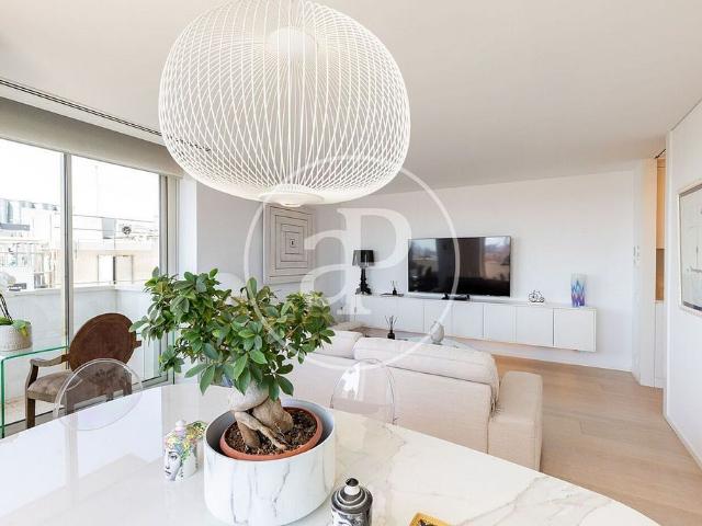 Piso en venta en avenida Diagonal, Barcelona, de 60 m² 2 habitaciones por 715.000