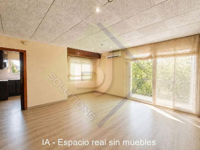 Piso en venta en avenida Hispanitat, Pineda de Mar, de 92 m² 3 habitaciones por 249.000