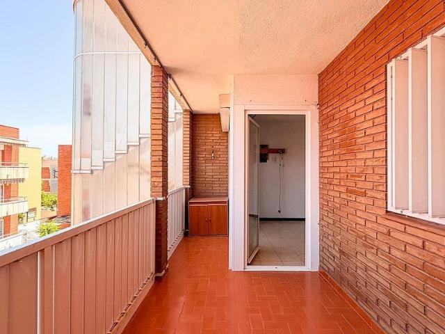 Piso en venta en avenida Onze de Setembre, Cubelles, de 44 m² 2 habitaciones por 175.000