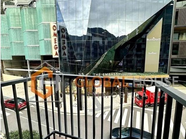 Piso en venta en avenida Meritxell, Andorra la Vella, de 83 m² 2 habitaciones por 705.600
