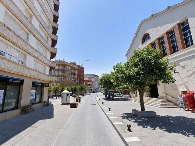 Piso en venta en avenida Santa Bàrbara, Amposta, de 80 m² 3 habitaciones por 45.000