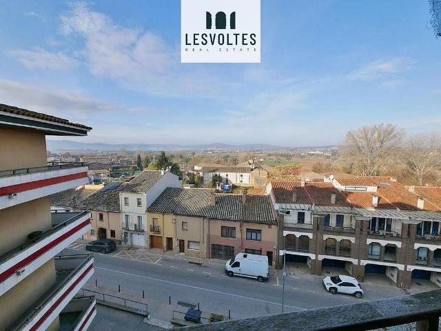 Piso en venta en avenida Prat de la Riba, Bisbal d´Empordà, La, de 110 m² 4 habitaciones por 187.000